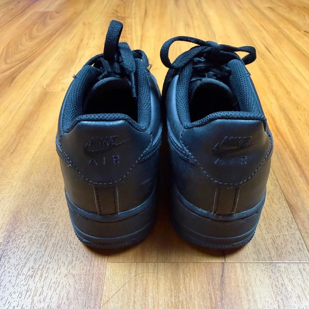 Nike Air Force 1 LE Triple Black Low Top Sneakers DH2920-001 Womens 7.5 / 6Y